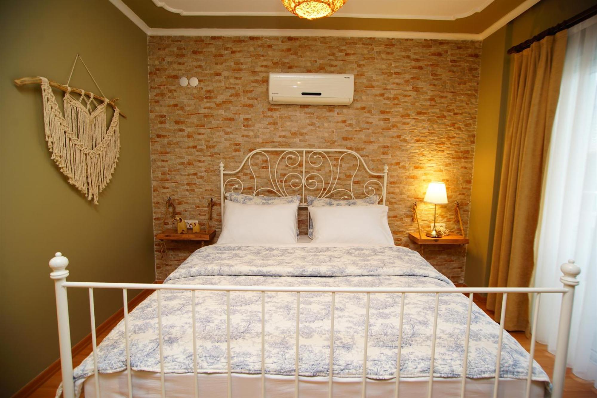 Urla Zeytin Hotel Bagian luar foto